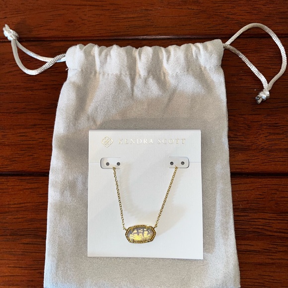 Kendra Scott Elisa Gold Necklace With Iridescent Opalite Pendant (New) - Picture 3 of 4